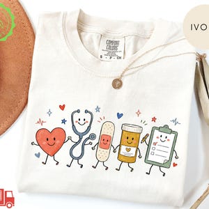 Camiseta Comfort Colors® Nurse Doodle, Enfermera escolar, Trabajador sanitario de la UCI pediátrica (RN)