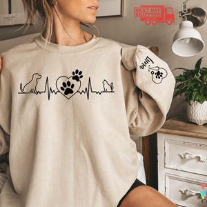 Custom Vet Tech Sweatshirt, Animal Paw Heartbeat, Veterinarian Gift