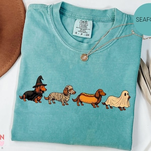 Halloween Dachshund Costumes Comfort Colors® Shirt, Spooky Wiener Dog Graphic Tee immagine 9