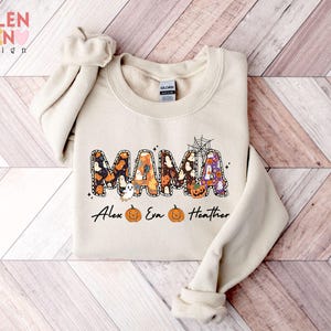 Sudadera personalizada de Halloween para mamá, suéter espeluznante para mamá imagen 1