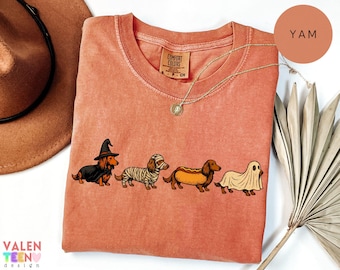 Camiseta Comfort Colors® con diseño de perro salchicha para Halloween