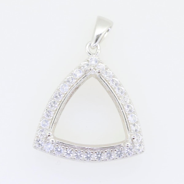 Halbfassung aus Sterlingsilber für Anhänger mit Trillion-Schliff (13 x 13 mm) und weißem Topas
