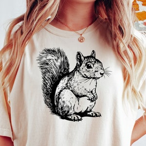 Floral Squirrel Shirt, Squirrel Shirt, Floral Squirrel Tee, Flower Squirrel Shirt, Animal Lover Tee, Squirrel Shirt, Squirrel Lover Gift