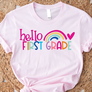 Hallo Erste Klasse Shirt, Zurück zur Schule Shirt, Hallo Erste Klasse Regenbogen Shirt, Erste Klasse Shirt, Erste Klasse Lehrer Shirt, 1. Klasse Shirt