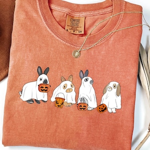 Comfort Colors Costume di Halloween da coniglio fantasma, maglietta da coniglio fantasma, maglietta da coniglio spettrale, maglietta da Halloween Vibes, maglietta da stagione spettrale