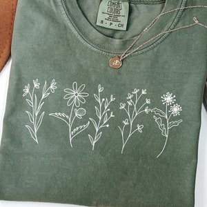 Comfort Colors® Wildflower Shirt, Floral Cottagecore Shirt, Botanical Shirt, Flower Shirt, Nature Shirt, Wildflower Tshirt,Wild Flower Shirt