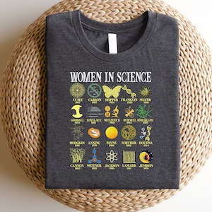 Retro Comfort Woman In Science Shirt, Science Shirt, Preppy Aesthetic Shirt, Scientist Sweatshirts,Girl Scientist Shirt, Gift for Scientist,