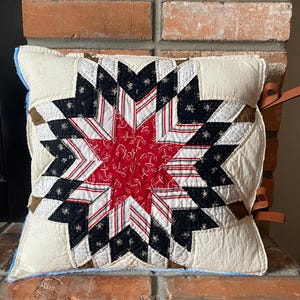 Patriotic Star Vintage Quilt Pillow Cover
