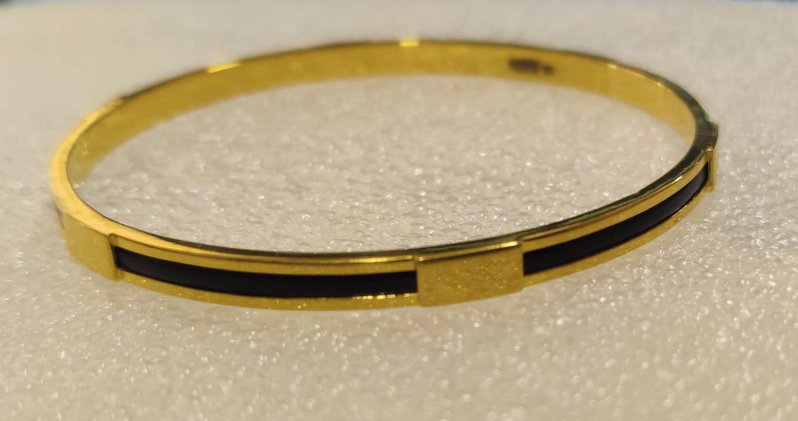 22K Gold Bangle With Elephant Hair (synthetic) NOT Real - Etsy display picture 1