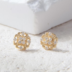 14k Solid Gold Floral Stud Earring Sparkling Flower Cartilage Stud Tragus Conch Earring Helix Piercing Flat Back Earring Threadless End