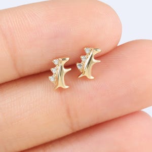 14k Solid Gold Dinosaur Stud Earring Cute Dino Cartilage Stud Helix Piercing Sparkling Animal Tragus Conch Earring Flat Back Stud