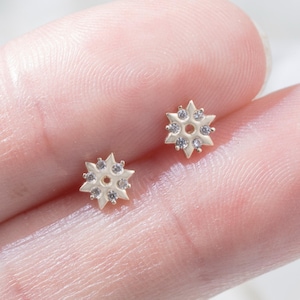 14k Solid Gold Snowflake Earring Minimalist Dainty Cartilage Piercing Tragus Helix Conch Stud Threadless Flat Back Earring Gift For Her