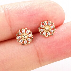 14k Solid Gold Sonnenblume Bolzen Zierliche Blumen Flache Rückseite Ohrring Threadless Helix Conch Tragus Piercing 20g Knorpel Schmuck Nasen Piercing