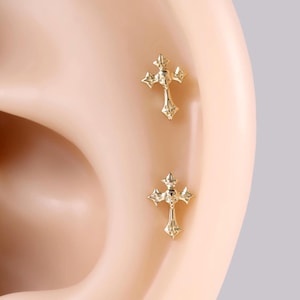 14K Solid Gold Cross Helix Stud Earring, Tiny Skull Cartilage Threadless Flat Back, Minimalist Conch Earlobe Piercing, Gold Push In Labert