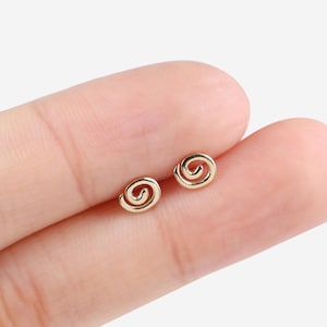 14K Solid Gold Circle Shape Stud/Gold Cartilage Stud/Handmade Cinnamon Roll Earring/Flat Back Stud/Helix Conch Tragus Piercing/Girl Ear Stud