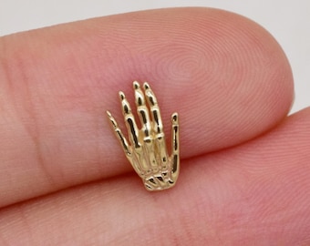 14K massivt guld skelett hand skruvbaksida örhänge dödskalle tragus piercing gotisk helix örhänge skelett handflata brosk örhänge platt baksida örhänge 18g