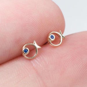14k Solid Gold Cute Fish Cartilage Earring Dainty Star Orbit Helix Stud Tragus Piercing Conch Earring Flat Back Threadless Piercing