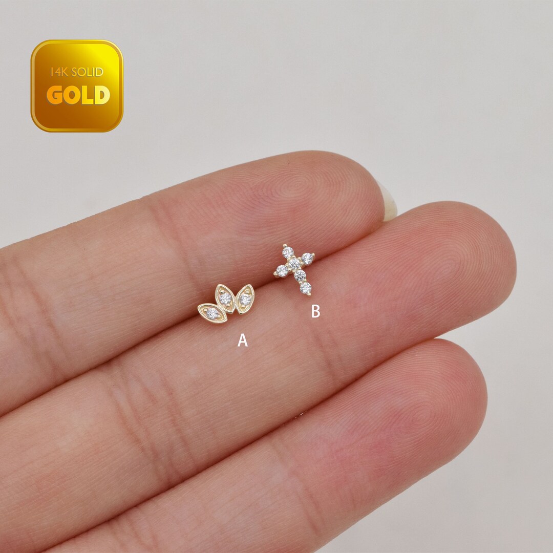 14Kソリッドゴールドの小さな蓮の花の軟骨スタッドイヤリング、CZ