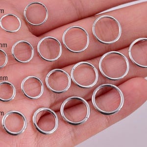 Orecchino a cerchio in oro bianco massiccio 14K con cerniera per cartilagine, trago, elica, conchiglia, orecchino a cerchio Huggie 14K, piercing al naso, orecchino a cerchio in oro, piercing da 16 g a 18 g