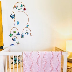 Móvil colgante de mariposa cinética, móvil de bebé Boho personalizado para guardería