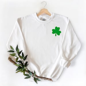 Shamrock Sweatshirt, Lucky sweatshirt, Clover sweatshirt, Irish Sweatshirt, St Patricks Day Sweatshirt Women, Green Shamrock Sweatshirt