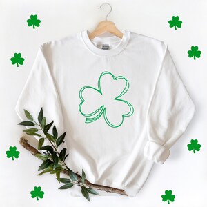 Shamrock Sweatshirt, Lucky sweatshirt, Cute Clover sweatshirt, Irish Sweatshirt, St Patricks Day Sweatshirt Women, Green Shamrock Sweatshirt