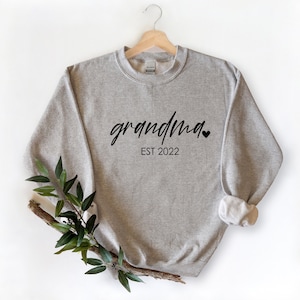 Custom grandma sweatshirt, Personalized gift for Grandma, Gifts for grandma christmas, New grandma sweatshirt, Gifts for Grandma sweatshirt