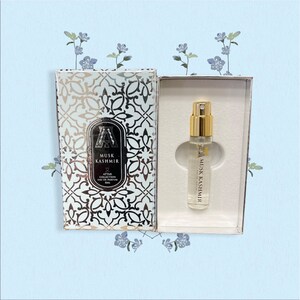 Musk Kashmir by Attar Collection - Etsy