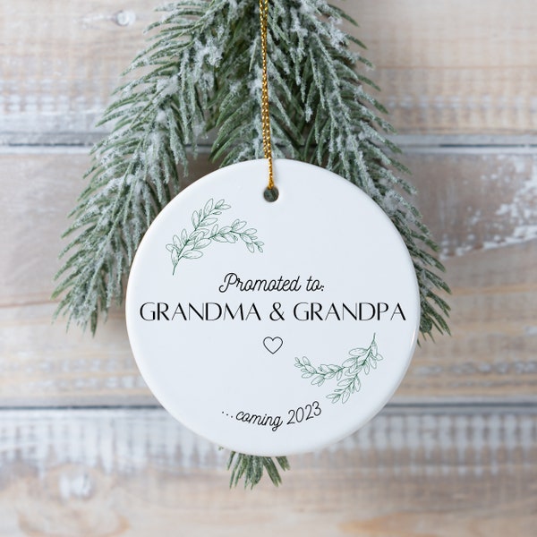 Pregnancy Announcement Christmas Ornament | Baby Announcement Ornament | Personalized Pregnancy Announcement Gift | Christmas Gift