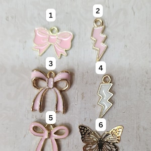 Retro Vintage Inspired Pink Bow Charm for Stanley Tumbler Charm Supply Gold Charm Wholesale Supply Trendy Cute Bow Charm Necklace Bulk Beads
