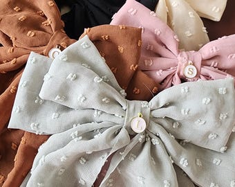 Bow Hair Clip Personalized Letter Monogram Wedding Keepsake for Bridesmaid Gift for the Bride Wedding Gift Idea Bridesmaid Proposal Gift