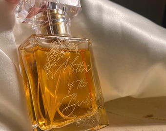 Engreaved Perfume Bottle Mother of the Bride Gift Wedding Favor Glass Custom Perfume Empty Maid of Honor Gift Personalized Wedding Keepsake