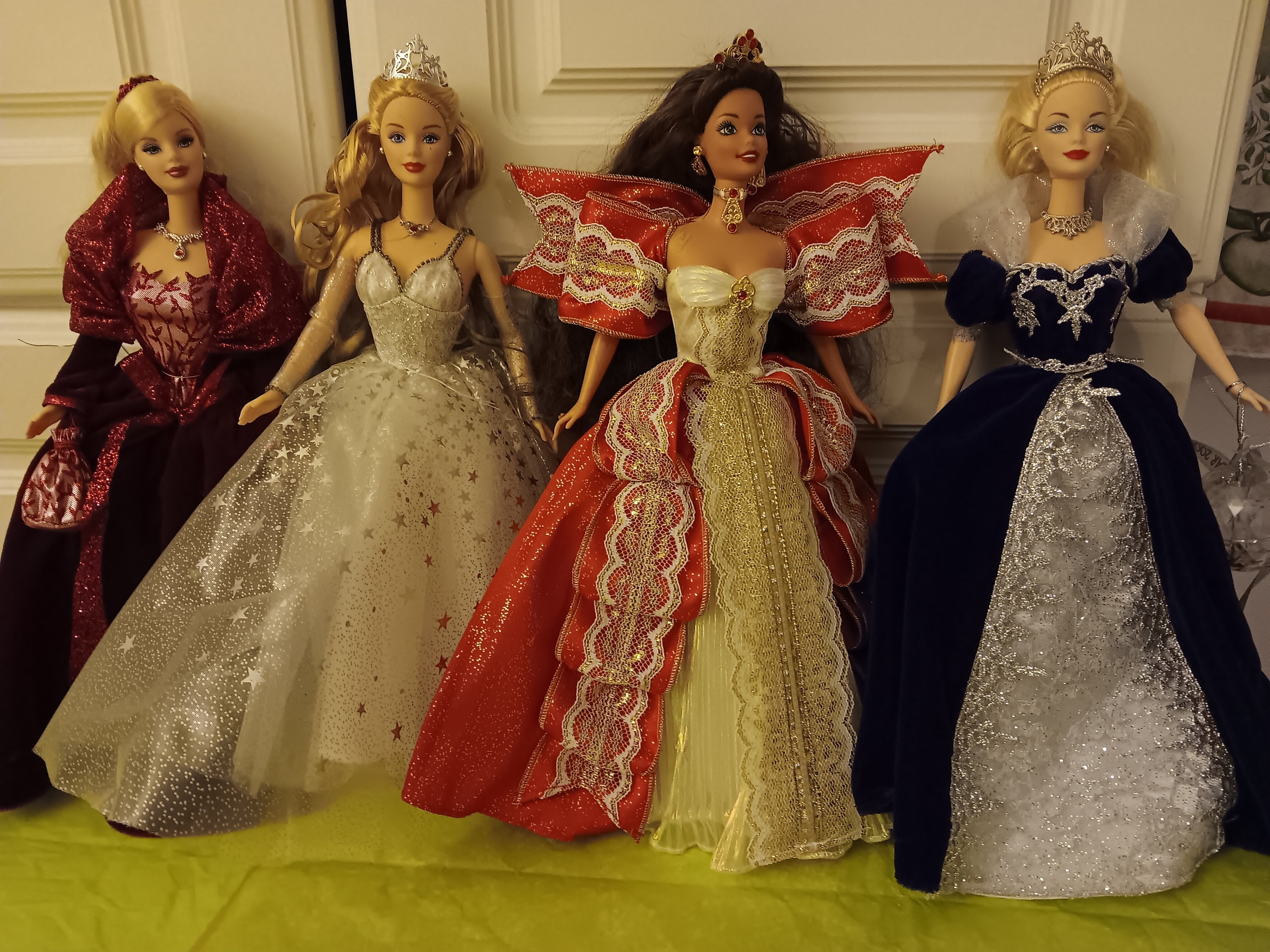 Vintage barbies cheap for sale