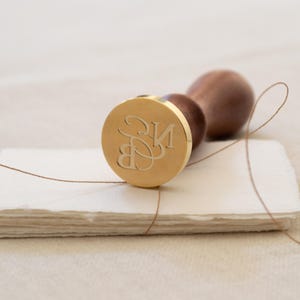 Sceau de cire personnalisé à monogramme Audrey | Timbre de sceau de cire monogramme de mariage personnalisé | Tampon de cire personnalisé Initiales