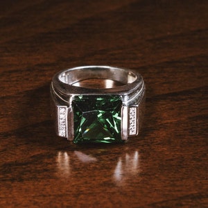 Square Cut Emerald Signet Ring with Cubic Zirconia, Green Emerald Mens Ring in Sterling Silver, Unique Mens Fashion Rings, Wedding Mens Ring
