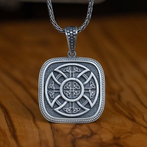 Triquetra Cross Necklace, Men Women Silver Trinity Knot Pendant, 925K Sterling Celtic Knot Norse Viking Mythical Personalized Men Jewelry