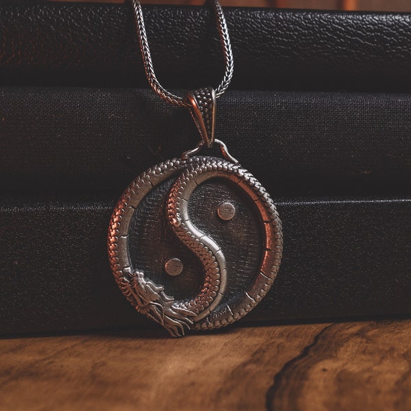 Collier Ying Yang et dragon insolite pour homme, pendentif médaillon de la mythologie chinoise oxydé, bague masculine cool pour petit ami, collier fantaisie