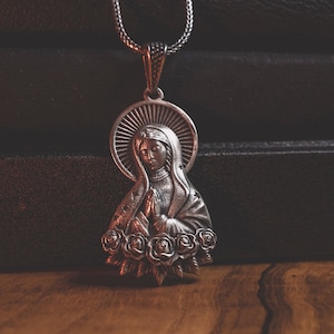 Virgin Mary in Prayer with Rose Silver Men Necklace, Mother Mary Pendant For Her, Spiritual Pendant For Christian, Faith Gift Charm Necklace