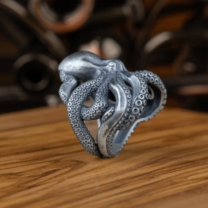 Sterling Silver Octopus Ring, Oxidized Octopus Men Ring, Animal Lover Ring For Boyfriend, Oxidized Silver Seal Gift Jewelry, Birthday Gift