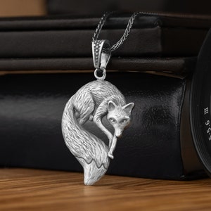 Wild Wolf Sterling Silver Men Necklace, Handcrafted Angry Wolf Men Necklace, Scandinavian Silver Men Wolf Jewelry, Gift Jewelry For Men