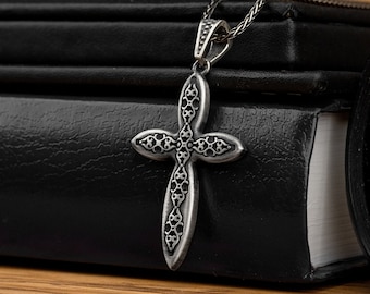 Unique Elegant Stylish Silver Cross with Patterns Necklace, Elegant Silver Charm Gift Necklace, Bestfriend Necklace Gifts, Anniversary Gift