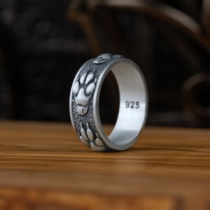 Silver Wolf Claw Men Wedding Band Men&#39;s Ring, Wolf Paw Handmade Silver Men Band Ring, Wolf Paw Wedding Band, Ornament Men Ring, Biker Ring