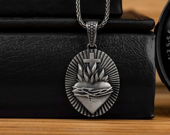 Unique Sacred Heart of Jesus Silver Men Necklace, Engraved Silver Christian Necklace, Handmade Christian Catholic Gifts, Religious Necklace