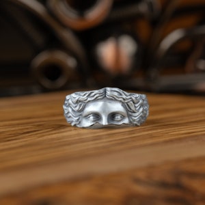 Goddess Venus Ring in Roman Mythology, Aphrodite Eyes One Of A Kind Ring, Ancient Greek Ring in Sterling Silver, Fantasy Ring For Men