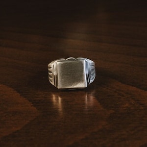 Anillo de sello para hombre cuadrado grueso en plata, anillo de sello único para hombres en plata pulida 925, anillo oxidado para hombre vintage para papá