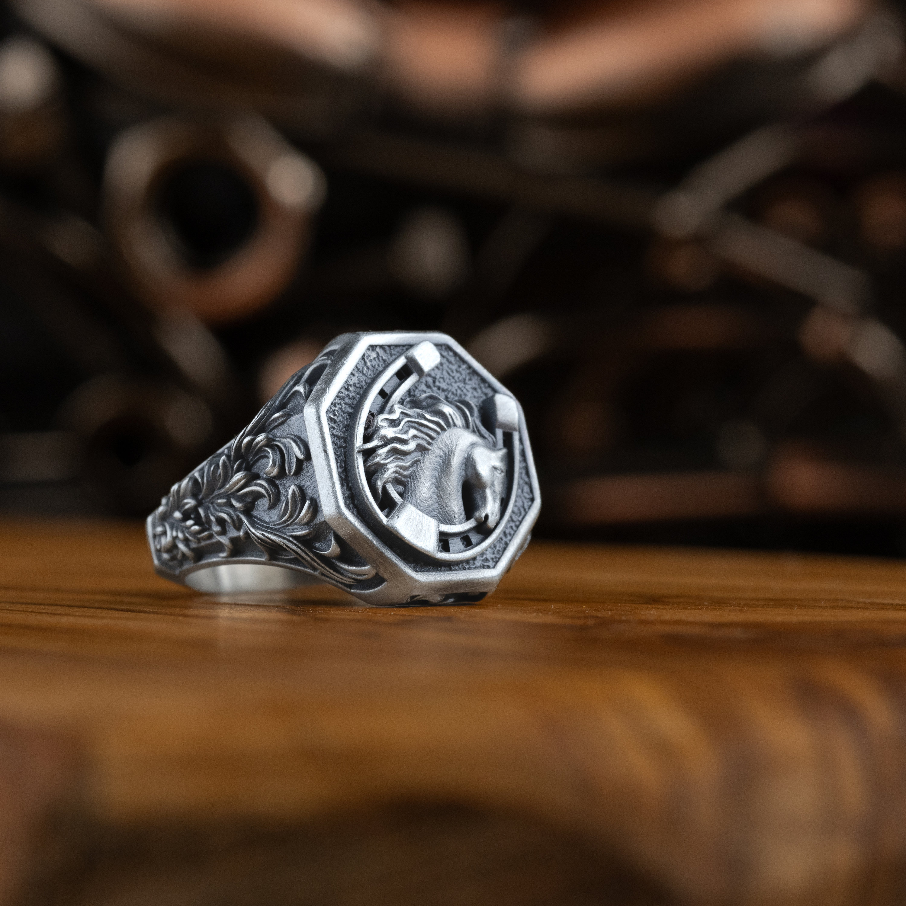 Horse With Horseshoe Men Ring for Good Luck Gift, Minimalist Horse