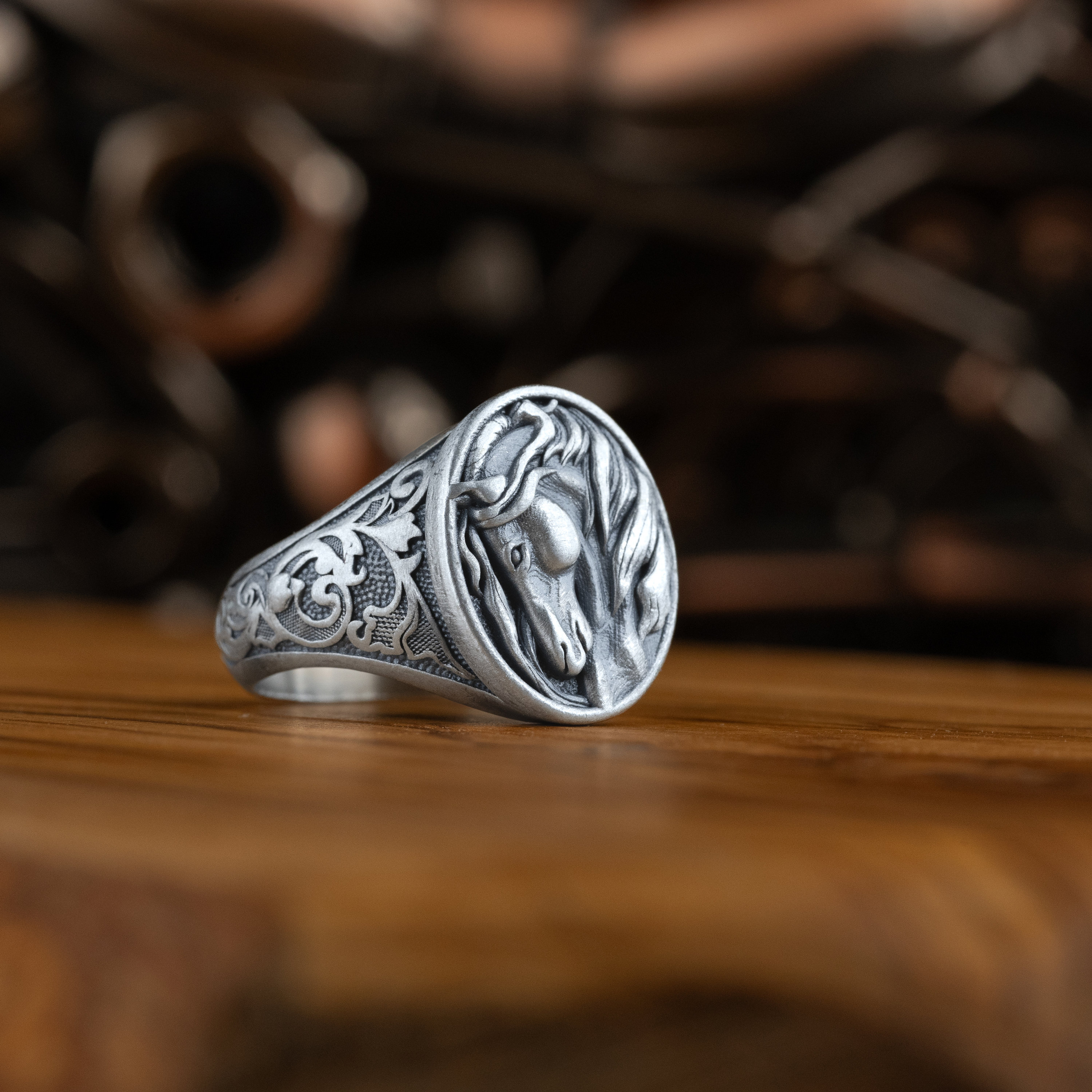 アクセサリー SILVER925 HORSE MOTIF ANIMAL DESIGN RING 925 Silver Horse Ring Ornated with Facet cut Orange and