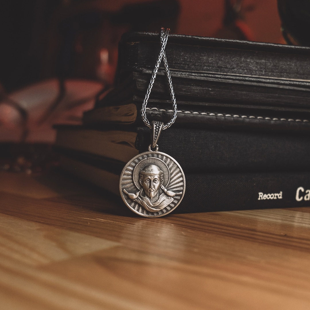 Saint Francis Medal Necklace in 925 Silver, St Francis of Assisi Medal ...