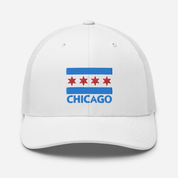 Casquette trucker brodée drapeau de Chicago | Chapeau avec drapeau de Chicago | Cadeaux Chicago | Casquette Chicago City Skyline | Casquette étoiles de Chicago | Souvenir de Chicago