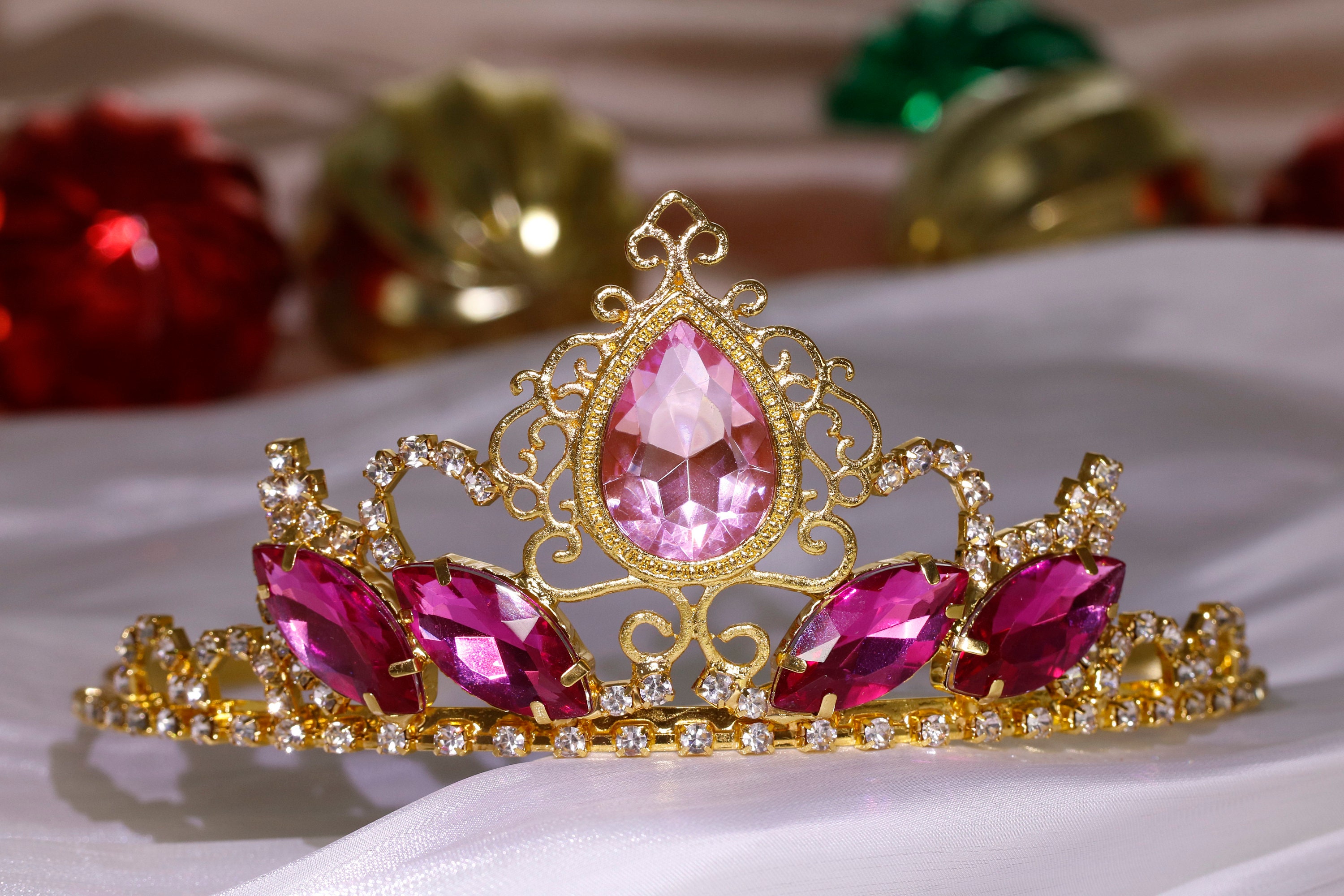Tiara de corona de cumpleaños para niñas pequeñas, corona de princesa con  chapado en plata, suministros de fiesta de princesa, tiaras y coronas para